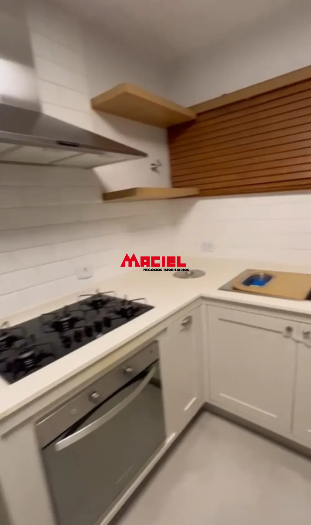 Alugar Apartamento / Padr&atilde;o em S&atilde;o Paulo R$ 5.300,00 - Foto 4