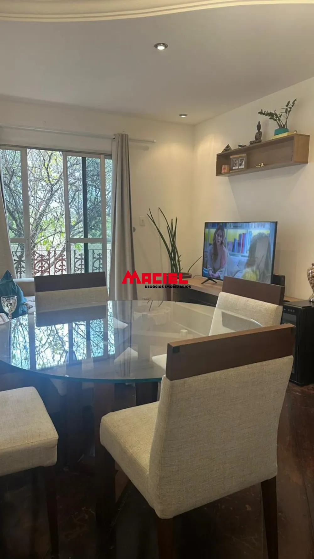 Comprar Apartamento / Padr&atilde;o em S&atilde;o Jos&eacute; dos Campos R$ 450.000,00 - Foto 4