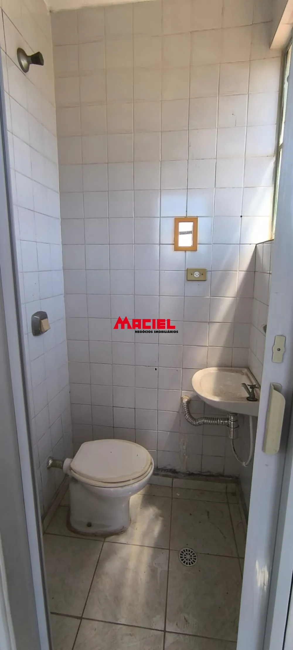 Alugar Comercial / Sala em S&atilde;o Jos&eacute; dos Campos R$ 999,00 - Foto 7