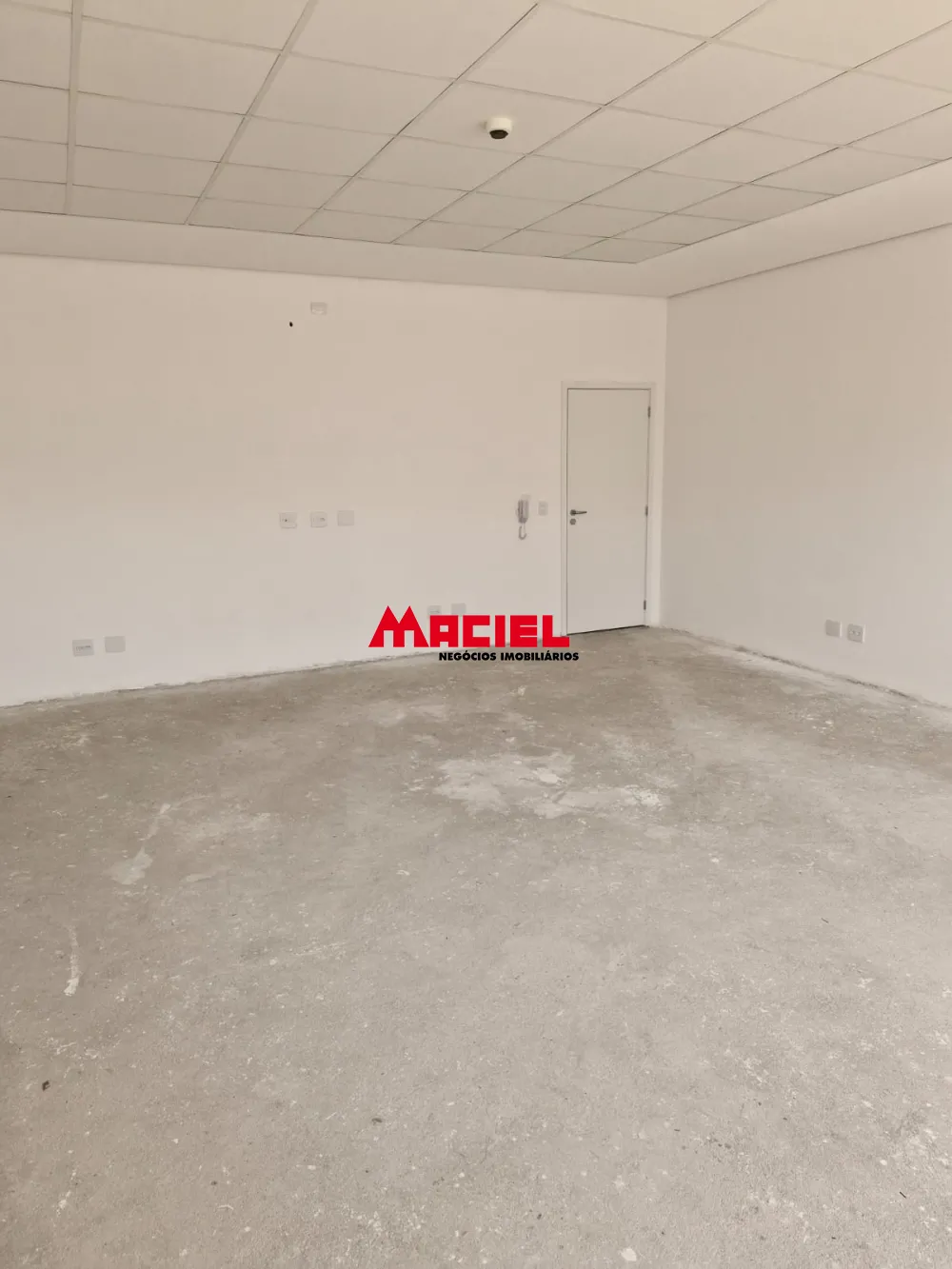 Alugar Comercial / Sala em S&atilde;o Jos&eacute; dos Campos R$ 3.100,00 - Foto 2