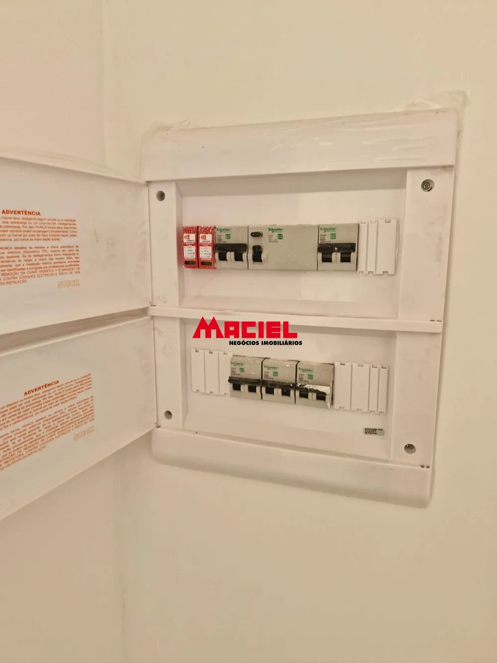 Alugar Comercial / Sala em S&atilde;o Jos&eacute; dos Campos R$ 3.100,00 - Foto 5