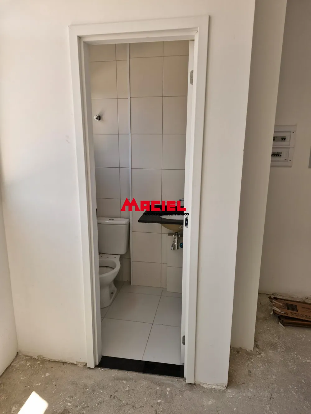 Alugar Comercial / Sala em S&atilde;o Jos&eacute; dos Campos R$ 3.100,00 - Foto 7