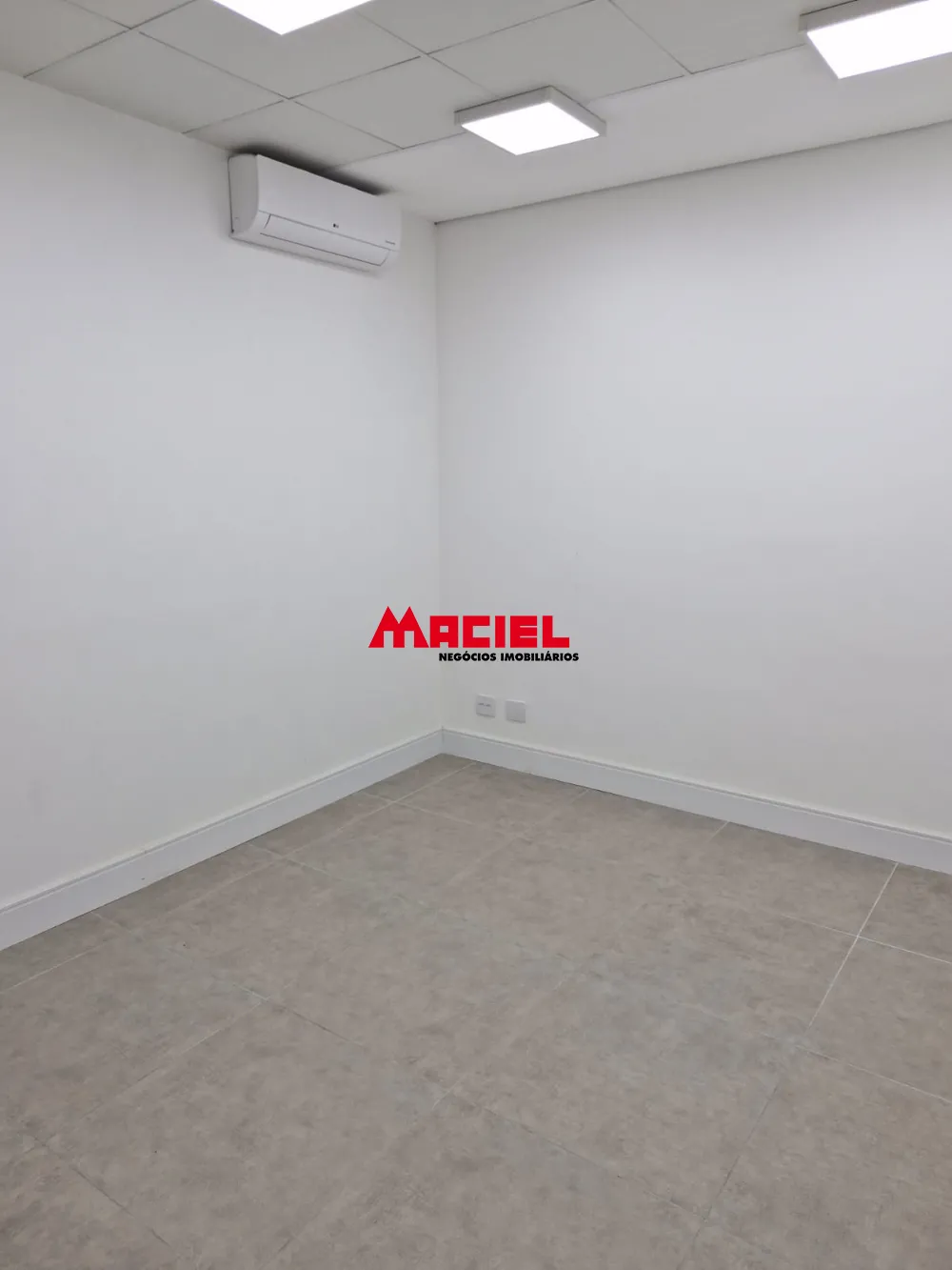 Alugar Comercial / Sala em S&atilde;o Jos&eacute; dos Campos R$ 3.500,00 - Foto 7
