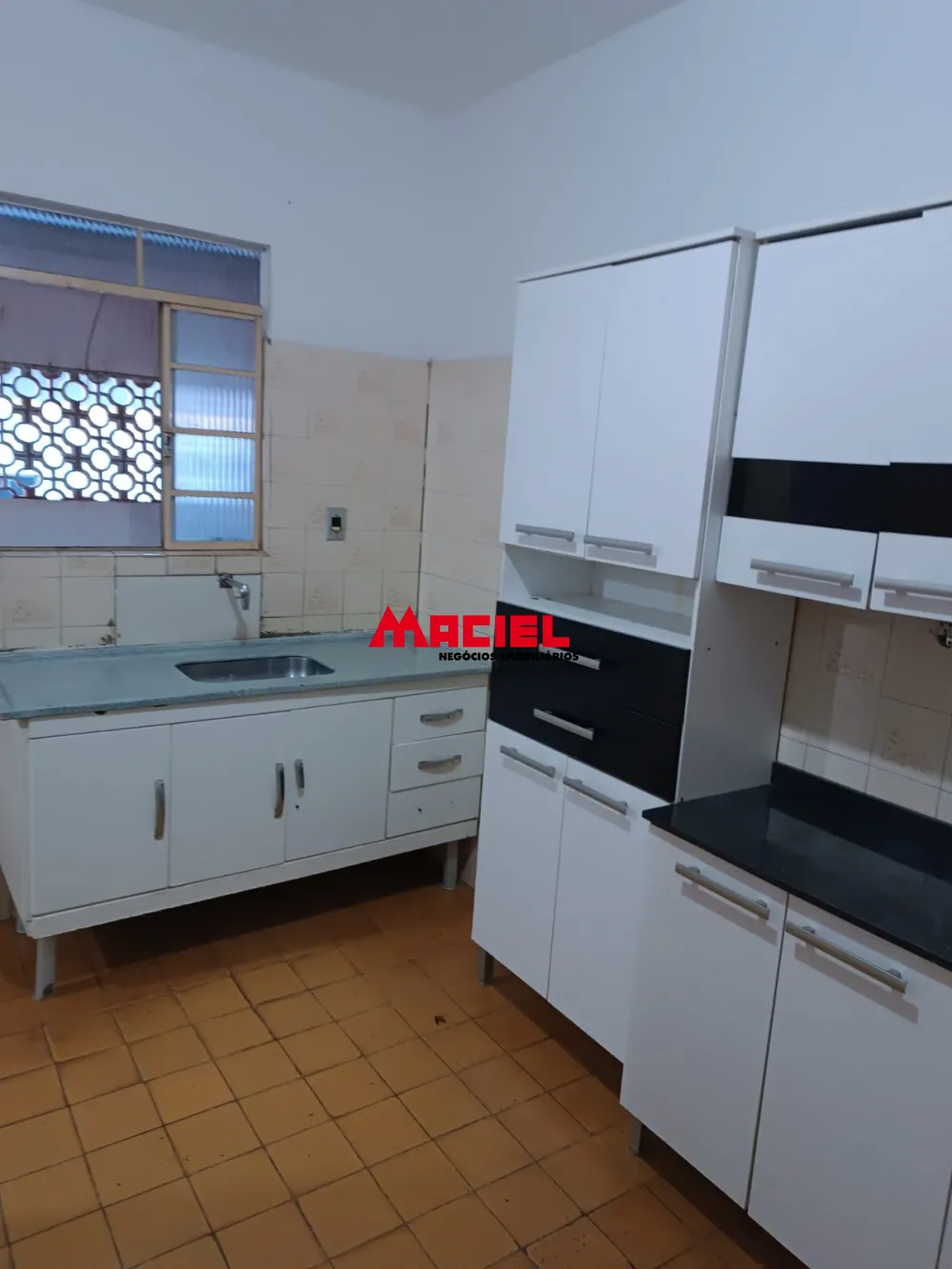 Alugar Casa / Padr&atilde;o em S&atilde;o Jos&eacute; dos Campos R$ 1.600,00 - Foto 8