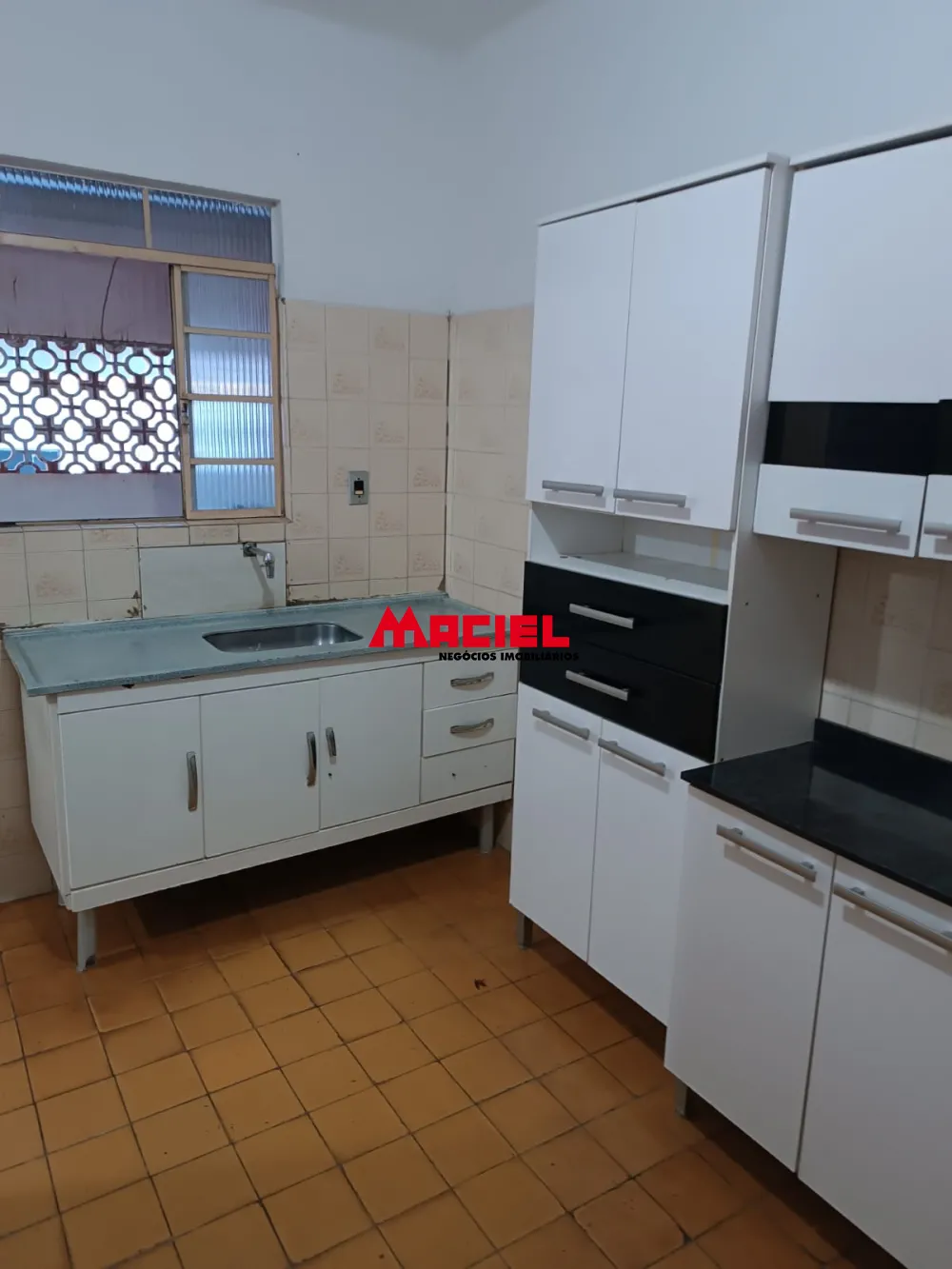 Alugar Casa / Padr&atilde;o em S&atilde;o Jos&eacute; dos Campos R$ 1.600,00 - Foto 9