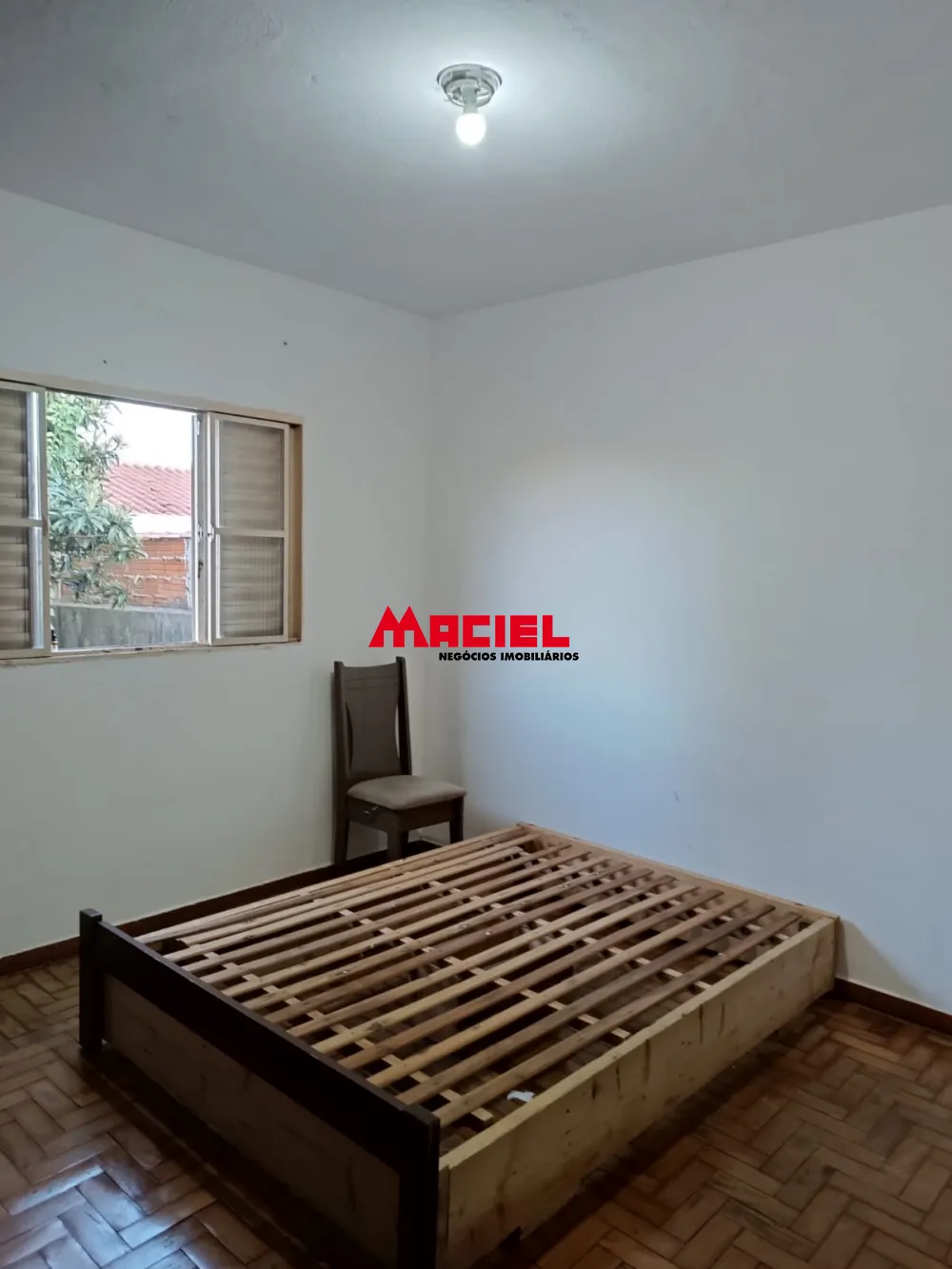 Alugar Casa / Padr&atilde;o em S&atilde;o Jos&eacute; dos Campos R$ 1.600,00 - Foto 12