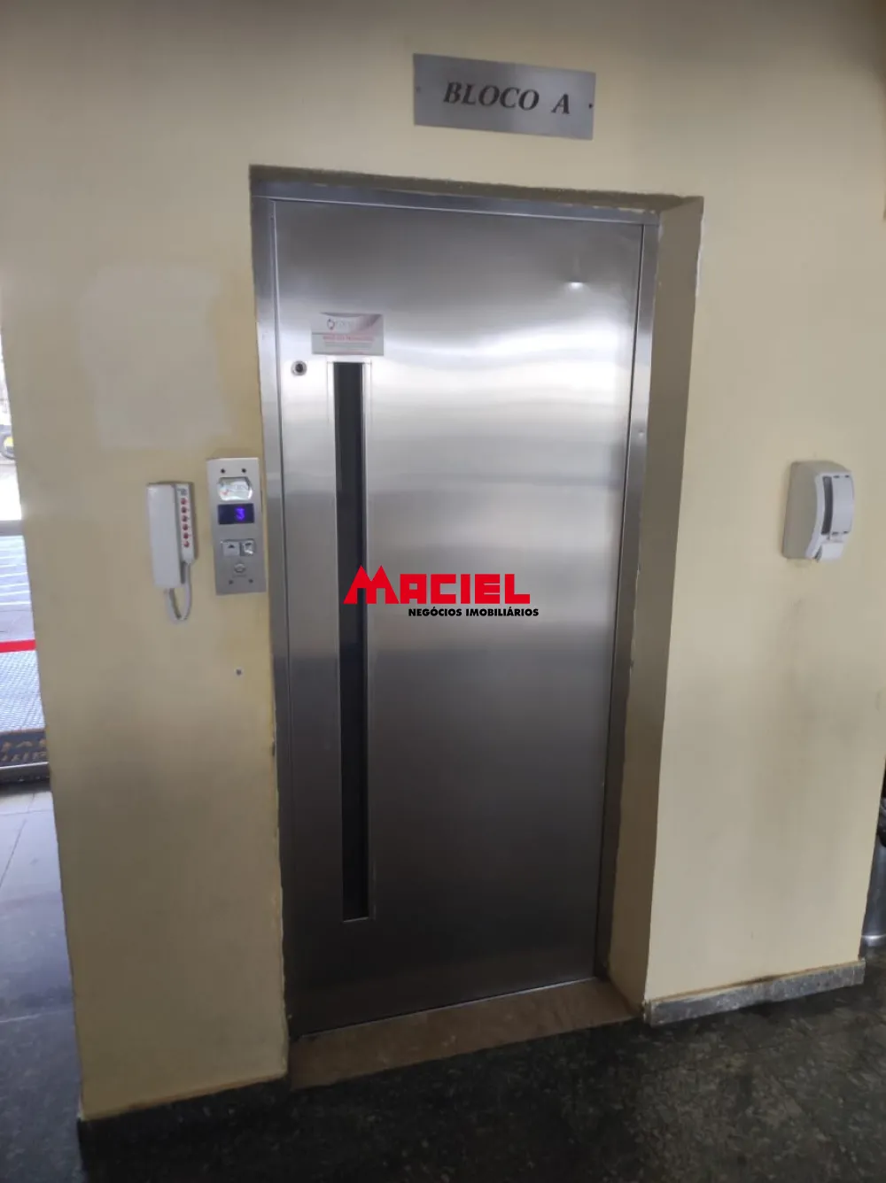 Alugar Apartamento / Padr&atilde;o em S&atilde;o Jos&eacute; dos Campos R$ 2.400,00 - Foto 7