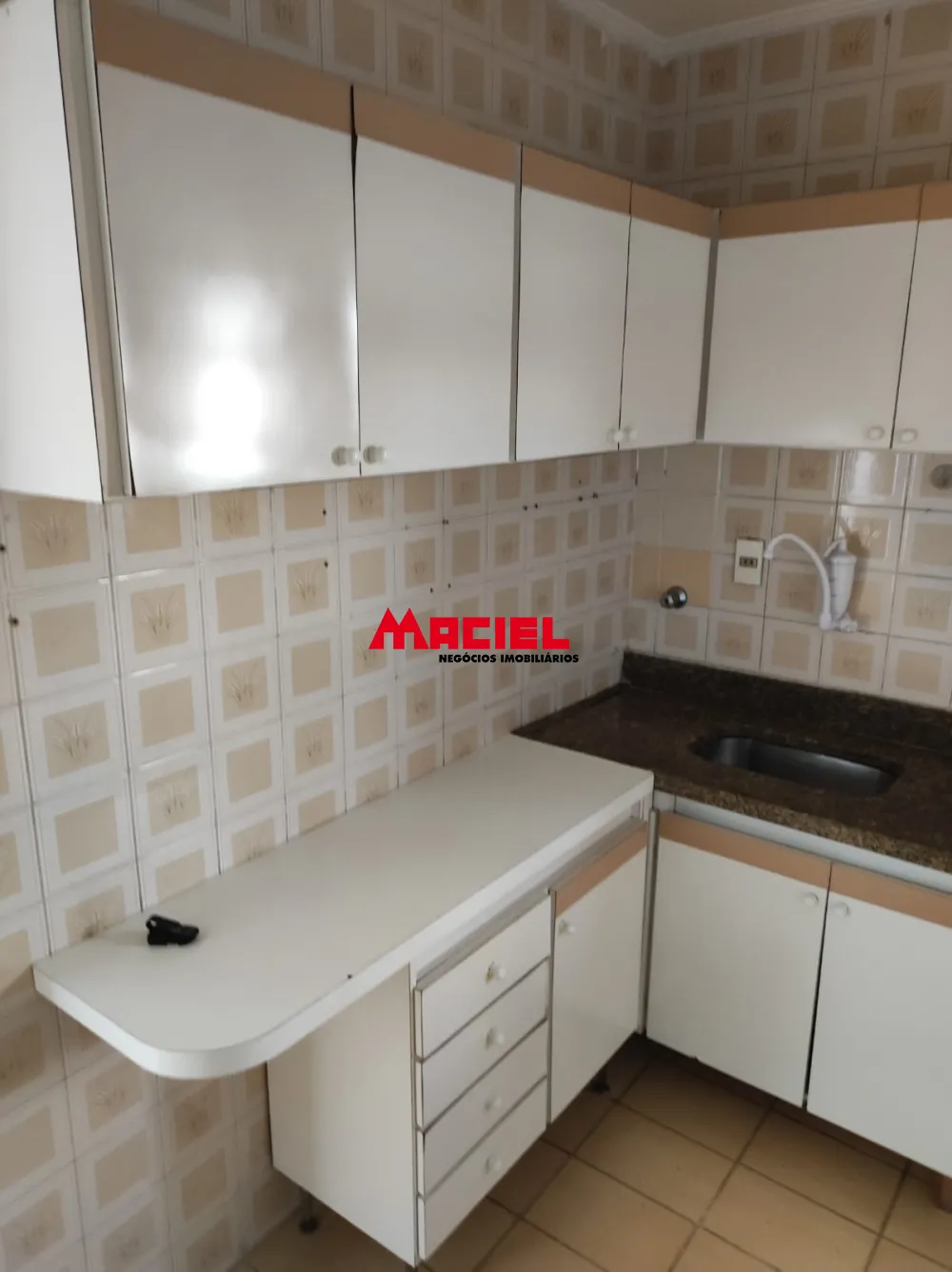 Alugar Apartamento / Padr&atilde;o em S&atilde;o Jos&eacute; dos Campos R$ 2.400,00 - Foto 12