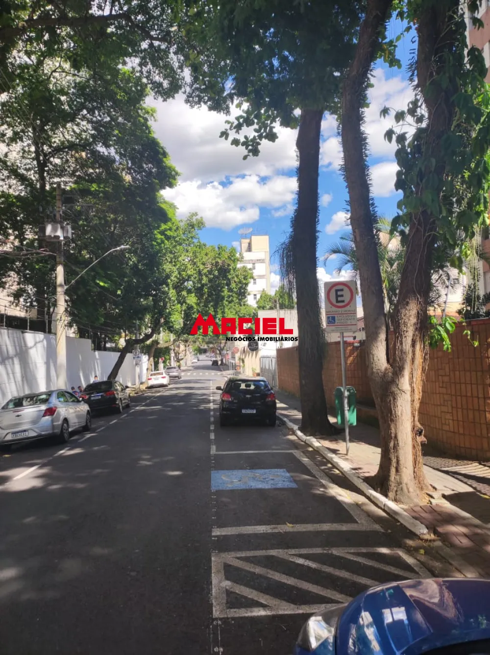 Alugar Apartamento / Padr&atilde;o em S&atilde;o Jos&eacute; dos Campos R$ 2.400,00 - Foto 20