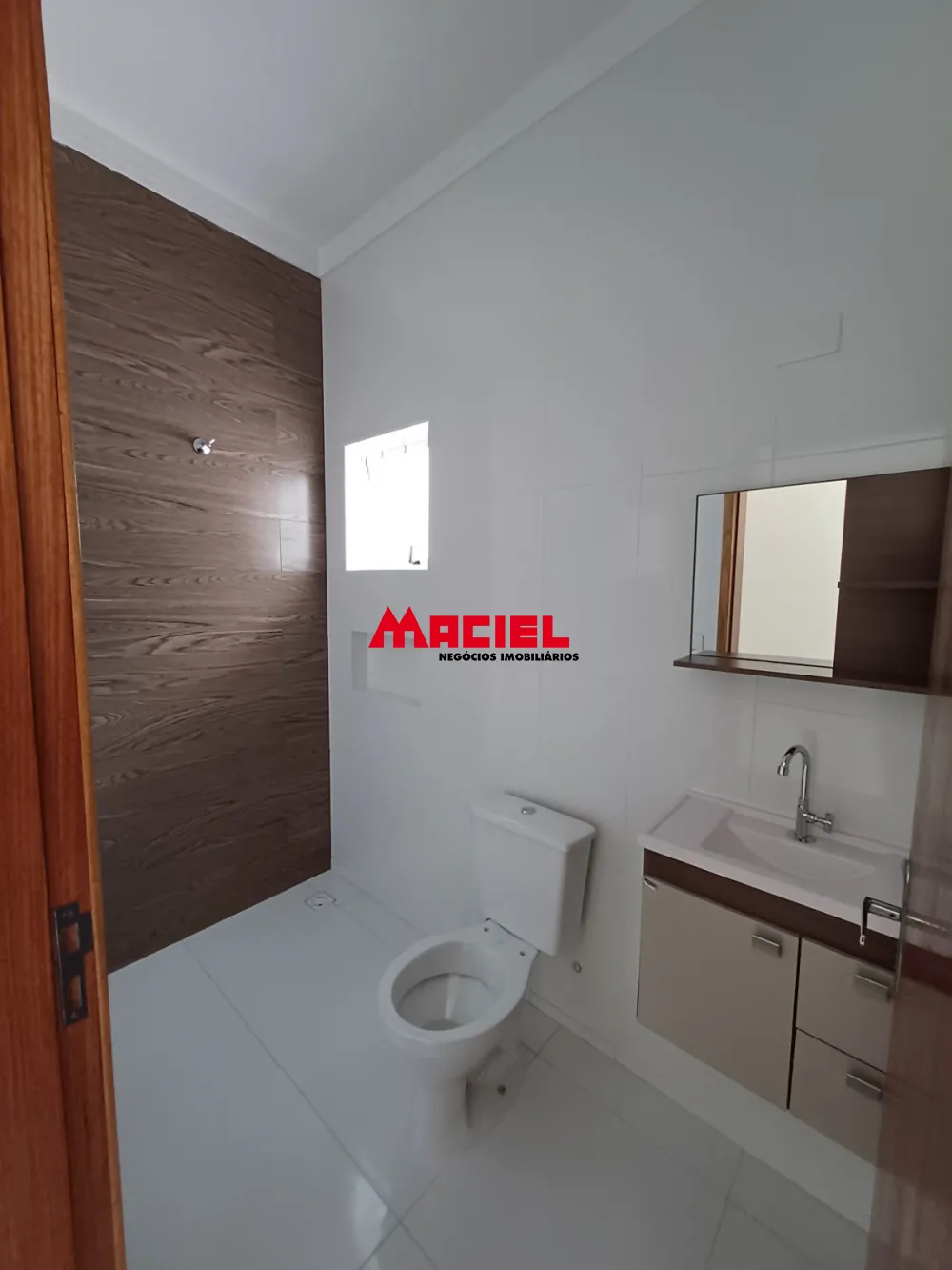 Comprar Casa / Padr&atilde;o em Taubat&eacute; R$ 320.000,00 - Foto 3