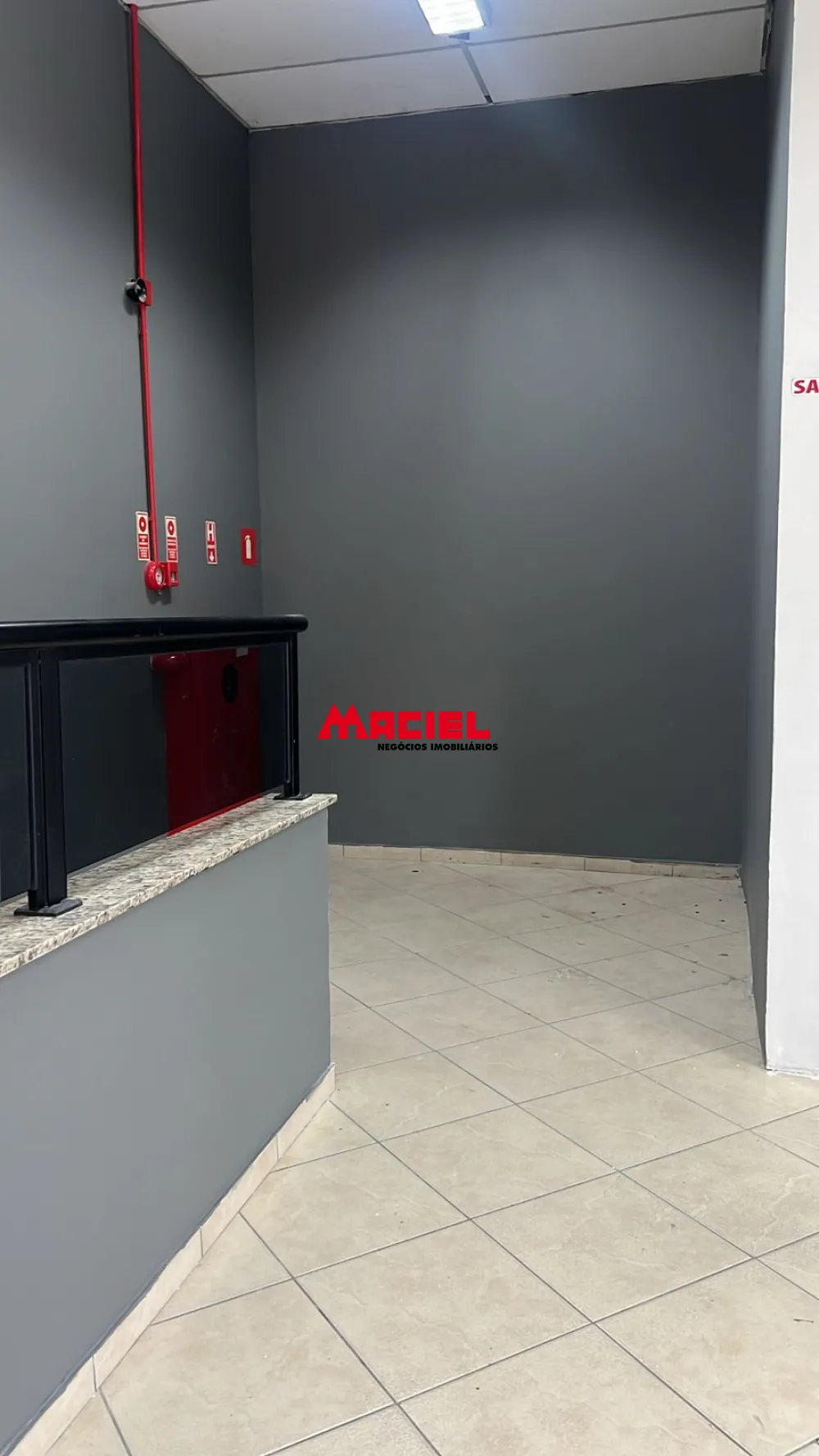 Alugar Comercial / Sal&atilde;o em S&atilde;o Jos&eacute; dos Campos R$ 5.900,00 - Foto 14