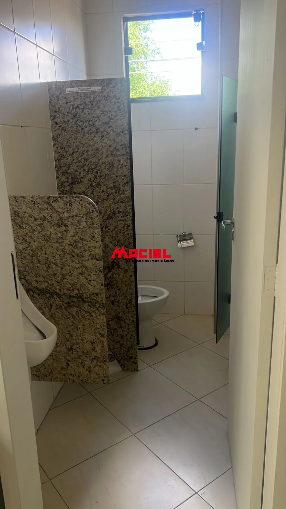 Alugar Comercial / Sal&atilde;o em S&atilde;o Jos&eacute; dos Campos R$ 5.900,00 - Foto 17
