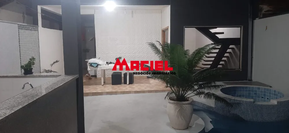 Comprar Casa / Sobrado em Pindamonhangaba R$ 426.000,00 - Foto 2