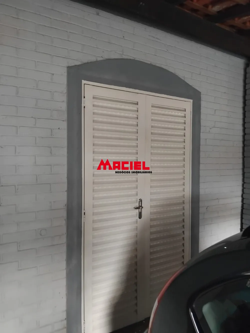 Comprar Casa / Padr&atilde;o em S&atilde;o Jos&eacute; dos Campos R$ 300.000,00 - Foto 1