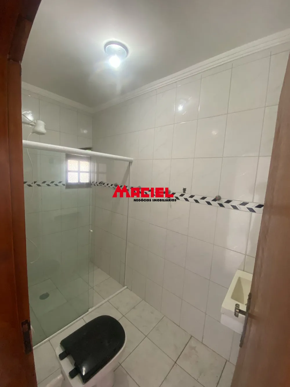 Comprar Casa / Sobrado em S&atilde;o Jos&eacute; dos Campos - Foto 3