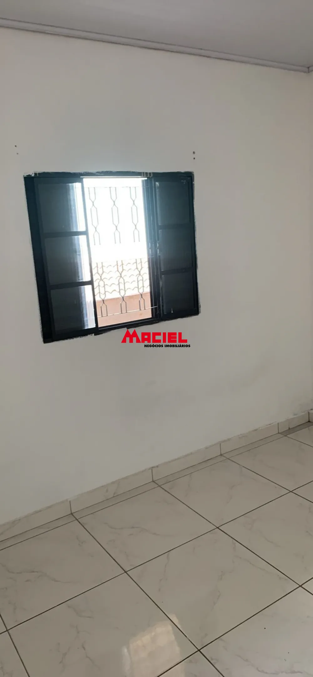 Comprar Casa / Sobrado em S&atilde;o Jos&eacute; dos Campos R$ 320.000,00 - Foto 1