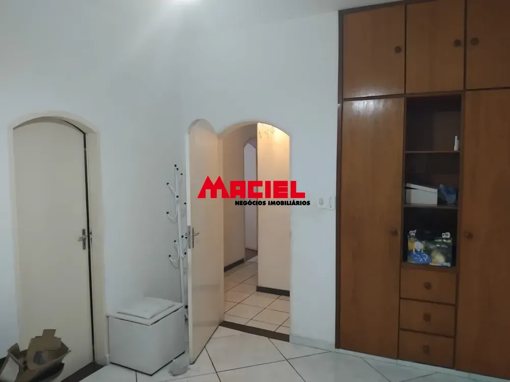 Alugar Casa / Padr&atilde;o em S&atilde;o Jos&eacute; dos Campos R$ 3.300,00 - Foto 7