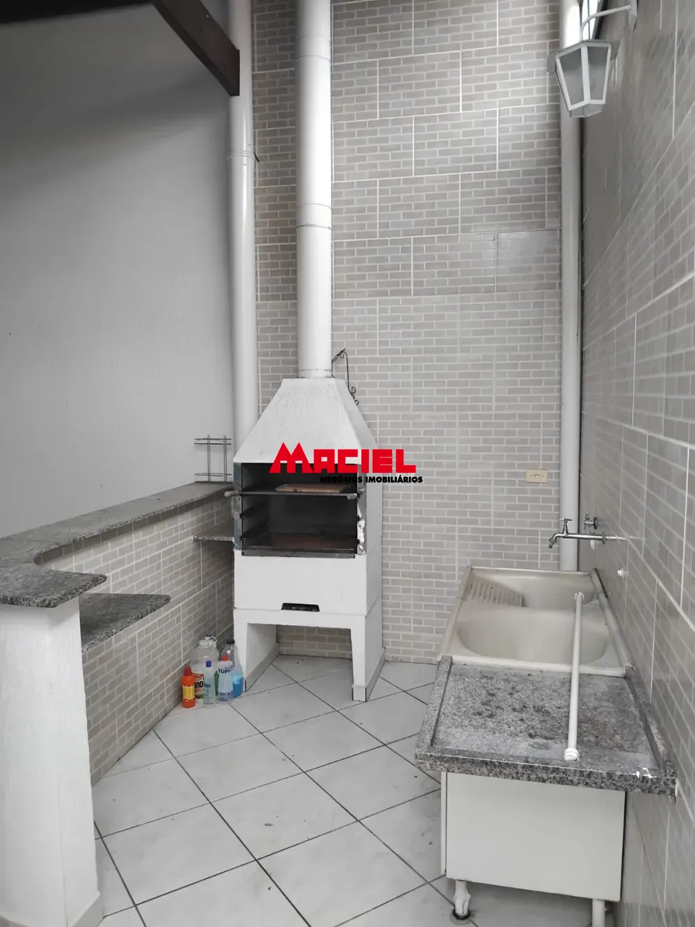 Alugar Casa / Padr&atilde;o em S&atilde;o Jos&eacute; dos Campos R$ 3.300,00 - Foto 8