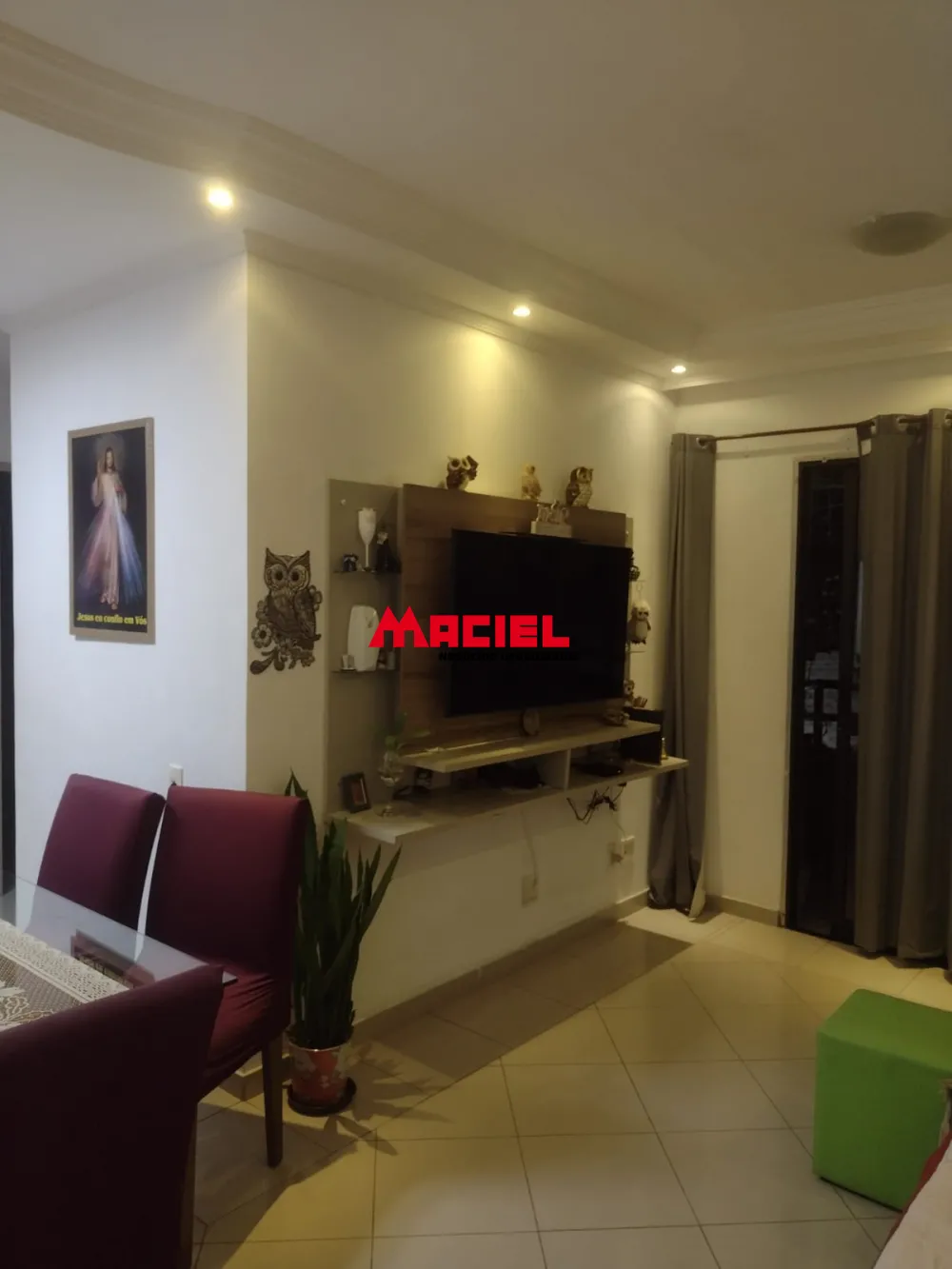 Comprar Apartamento / Padr&atilde;o em S&atilde;o Jos&eacute; dos Campos R$ 402.000,00 - Foto 2