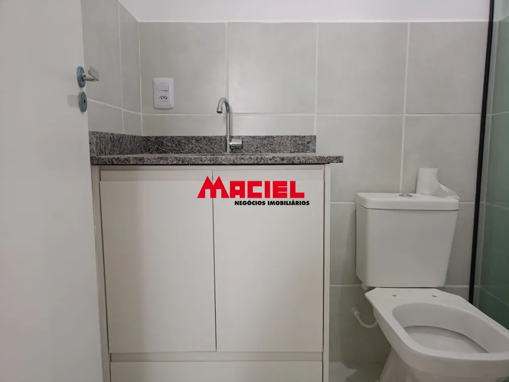 Alugar Apartamento / Padr&atilde;o em S&atilde;o Jos&eacute; dos Campos R$ 2.000,00 - Foto 10