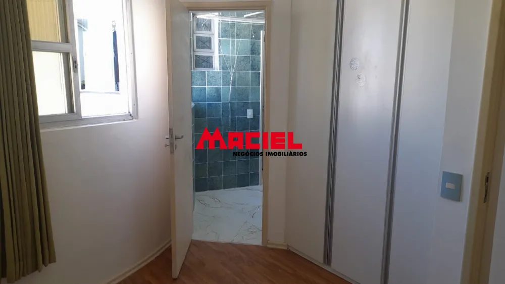 Alugar Apartamento / Padr&atilde;o em S&atilde;o Jos&eacute; dos Campos R$ 2.100,00 - Foto 2