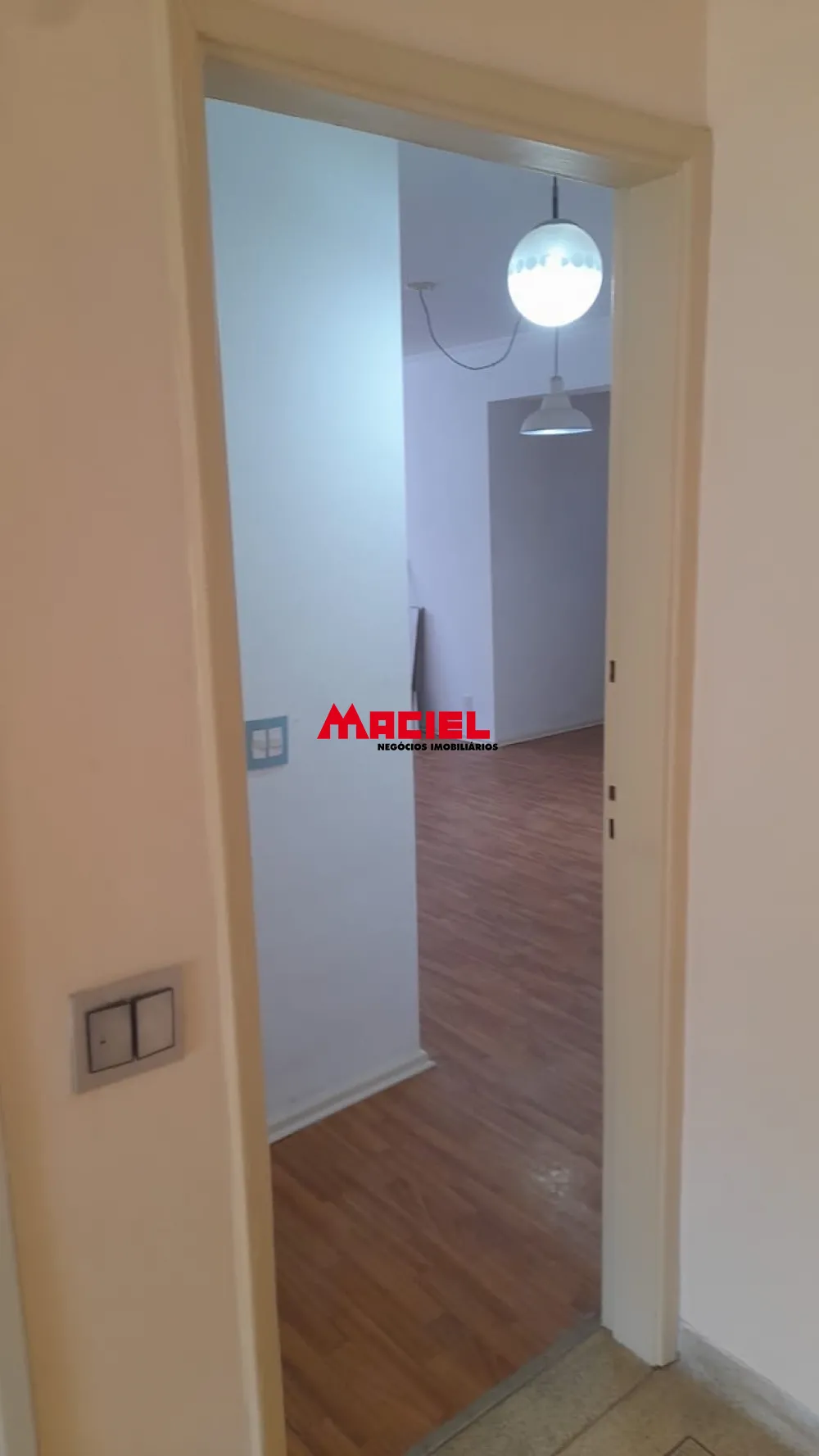 Alugar Apartamento / Padr&atilde;o em S&atilde;o Jos&eacute; dos Campos R$ 2.100,00 - Foto 9