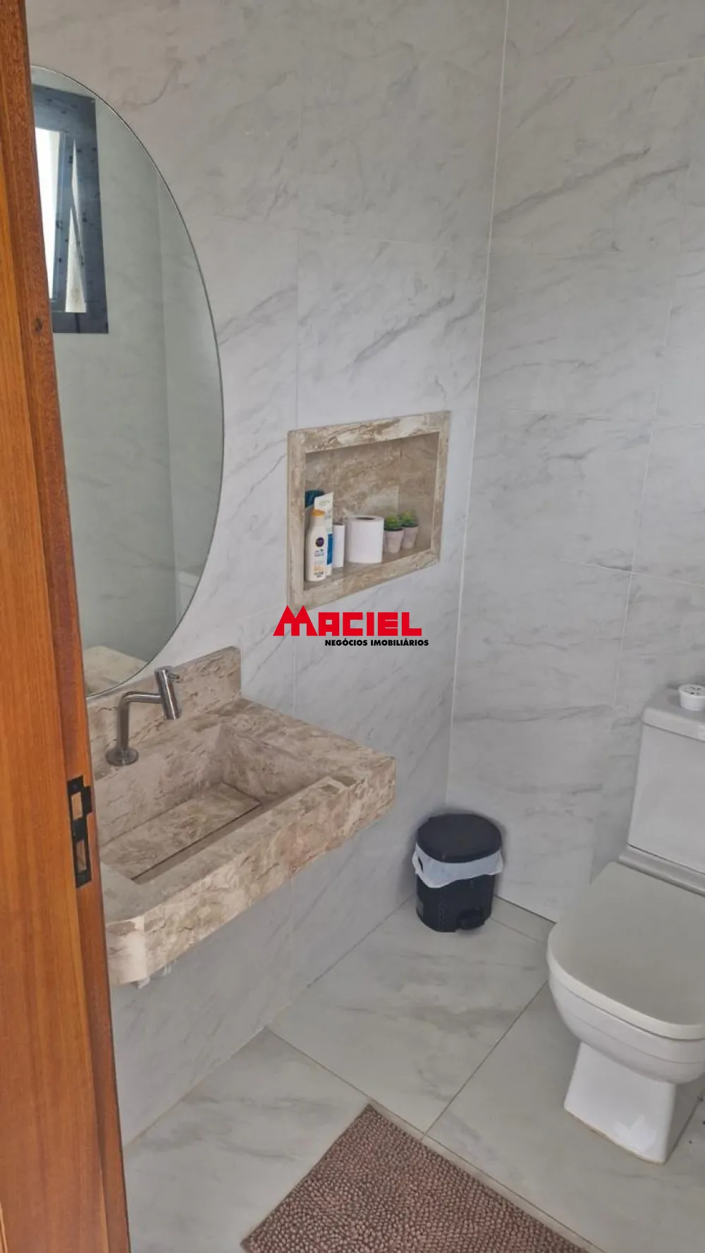 Alugar Casa / Condom&iacute;nio em Ca&ccedil;apava R$ 6.500,00 - Foto 17