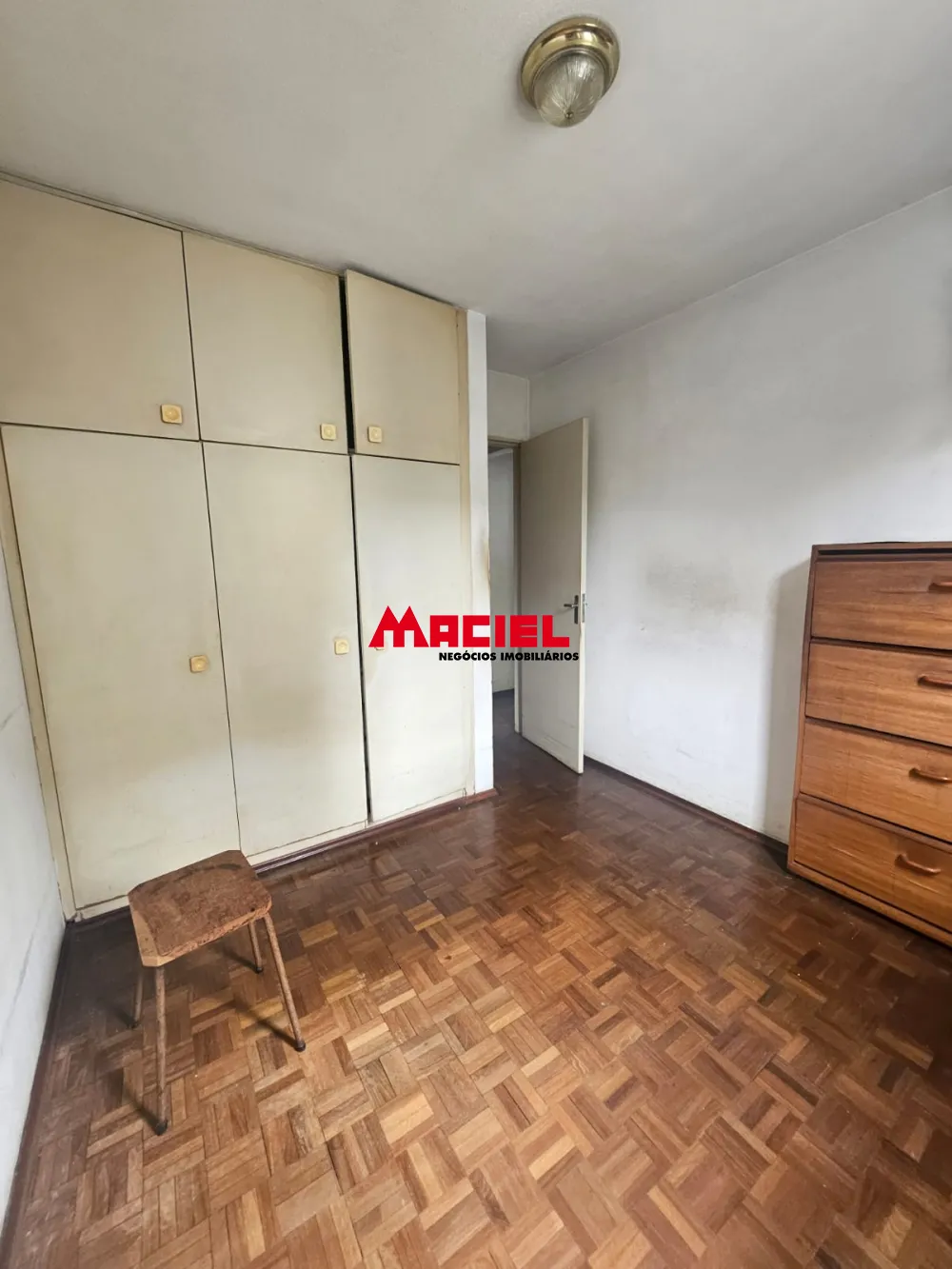 Comprar Apartamento / Padr&atilde;o em S&atilde;o Jos&eacute; dos Campos R$ 270.000,00 - Foto 3