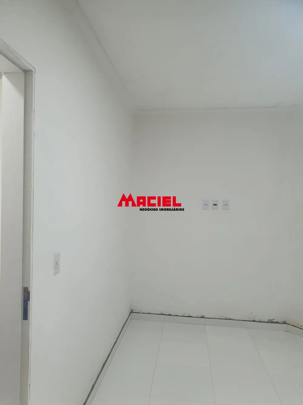 Comprar Casa / Sobrado em Jacare&iacute; R$ 1.000.000,00 - Foto 6