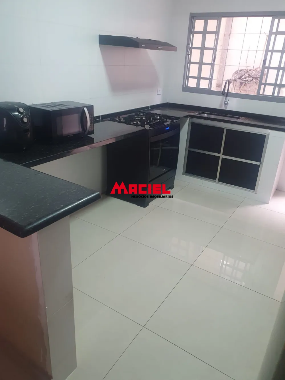 Comprar Casa / Sobrado em Jacare&iacute; R$ 1.000.000,00 - Foto 11