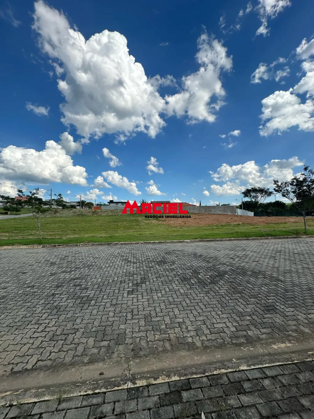 Comprar Terreno / Condom&iacute;nio em Ca&ccedil;apava R$ 425.000,00 - Foto 4