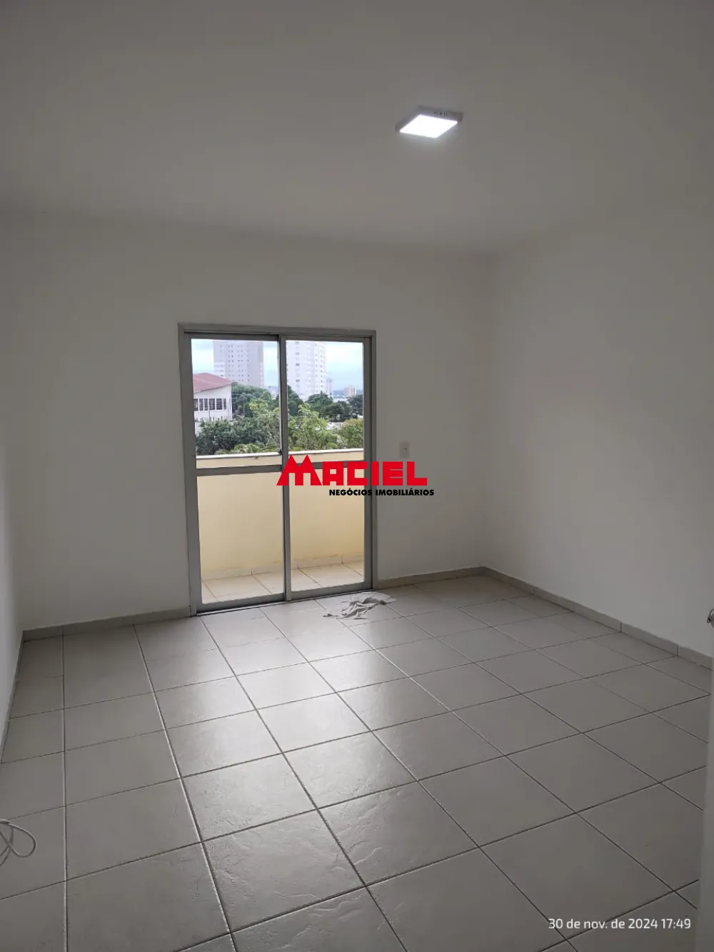 Alugar Apartamento / Padr&atilde;o em Jacare&iacute; R$ 2.500,00 - Foto 4