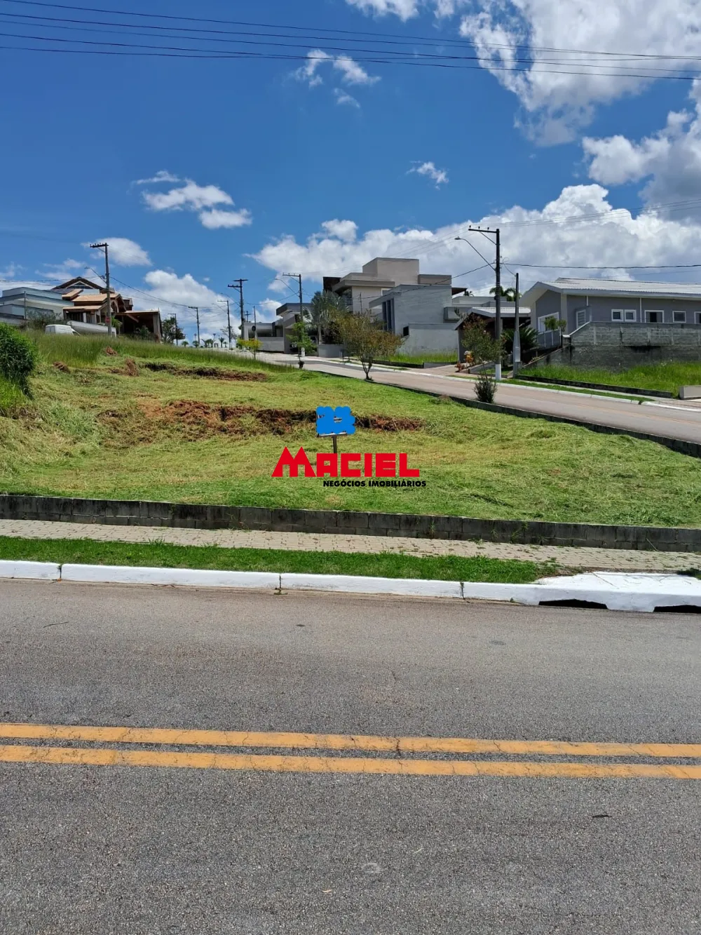 Comprar Terreno / Condom&iacute;nio em S&atilde;o Jos&eacute; dos Campos R$ 465.000,00 - Foto 1