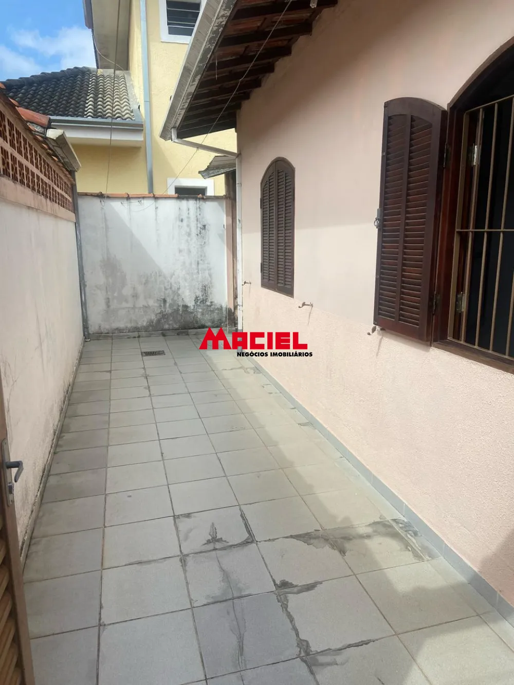 Alugar Casa / Ed&iacute;cula em S&atilde;o Jos&eacute; dos Campos R$ 1.800,00 - Foto 2