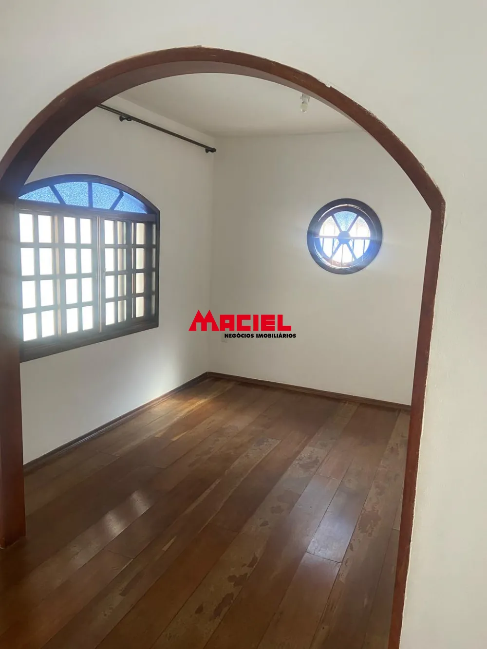 Alugar Casa / Ed&iacute;cula em S&atilde;o Jos&eacute; dos Campos R$ 1.800,00 - Foto 5
