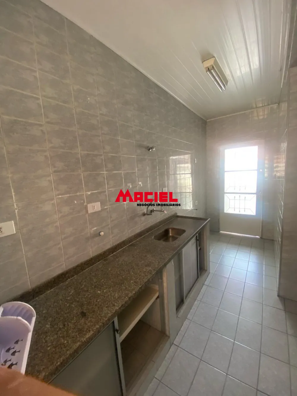 Alugar Casa / Ed&iacute;cula em S&atilde;o Jos&eacute; dos Campos R$ 1.800,00 - Foto 10