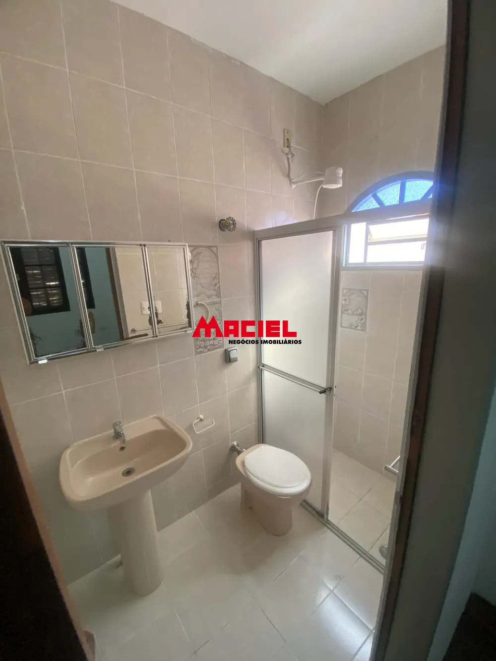 Alugar Casa / Ed&iacute;cula em S&atilde;o Jos&eacute; dos Campos R$ 1.800,00 - Foto 8