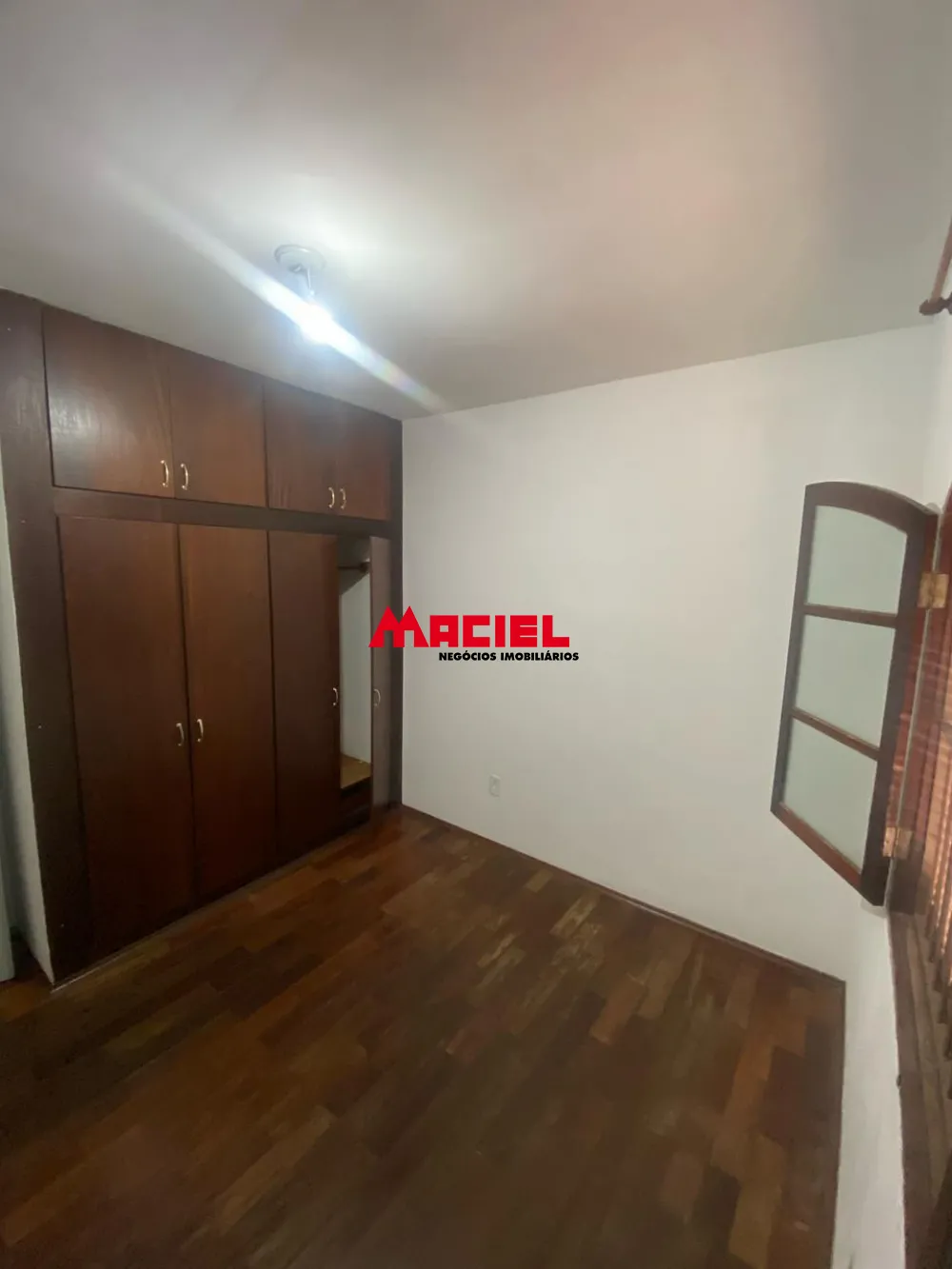 Alugar Casa / Ed&iacute;cula em S&atilde;o Jos&eacute; dos Campos R$ 1.800,00 - Foto 12
