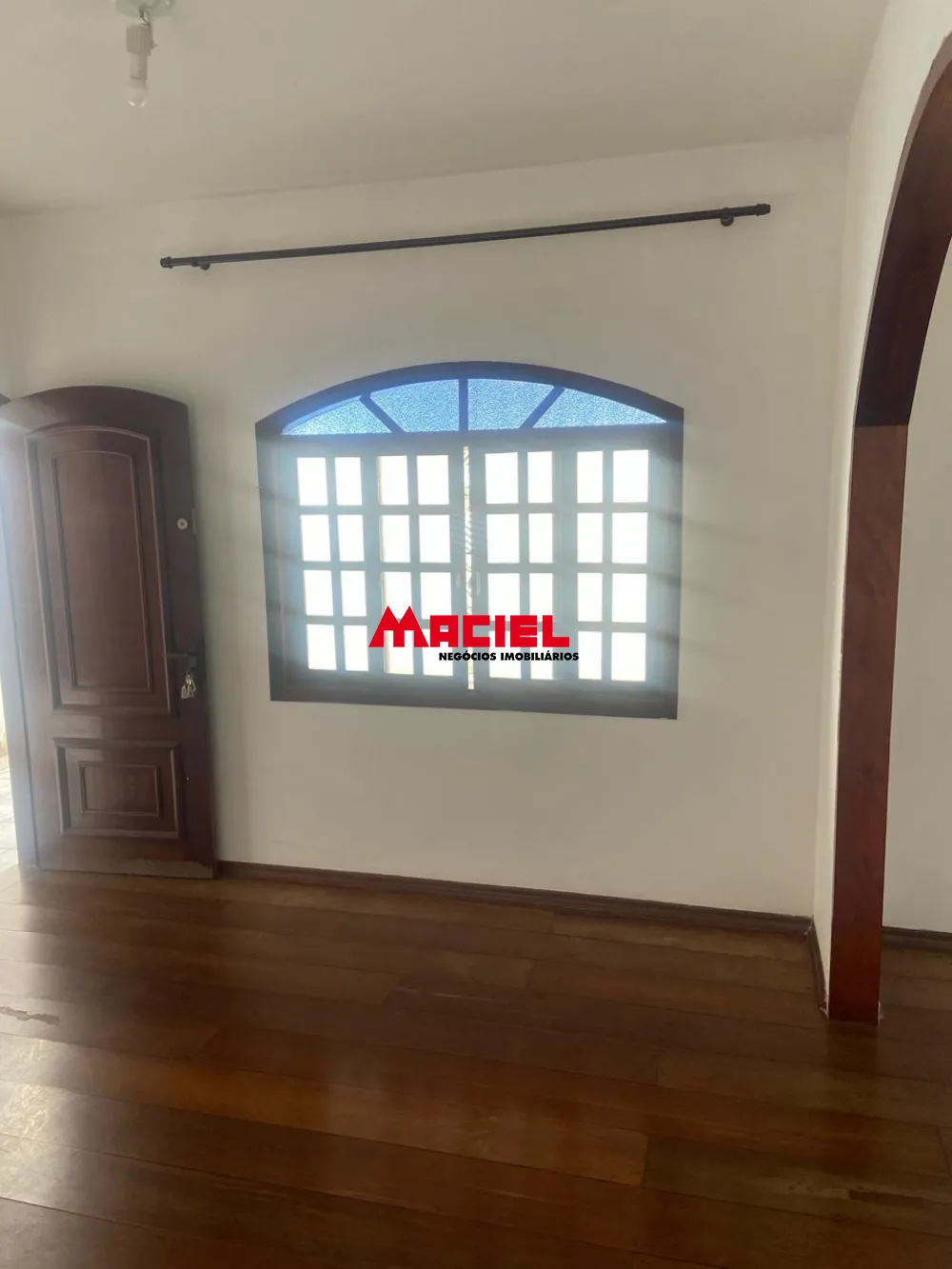 Alugar Casa / Ed&iacute;cula em S&atilde;o Jos&eacute; dos Campos R$ 1.800,00 - Foto 14