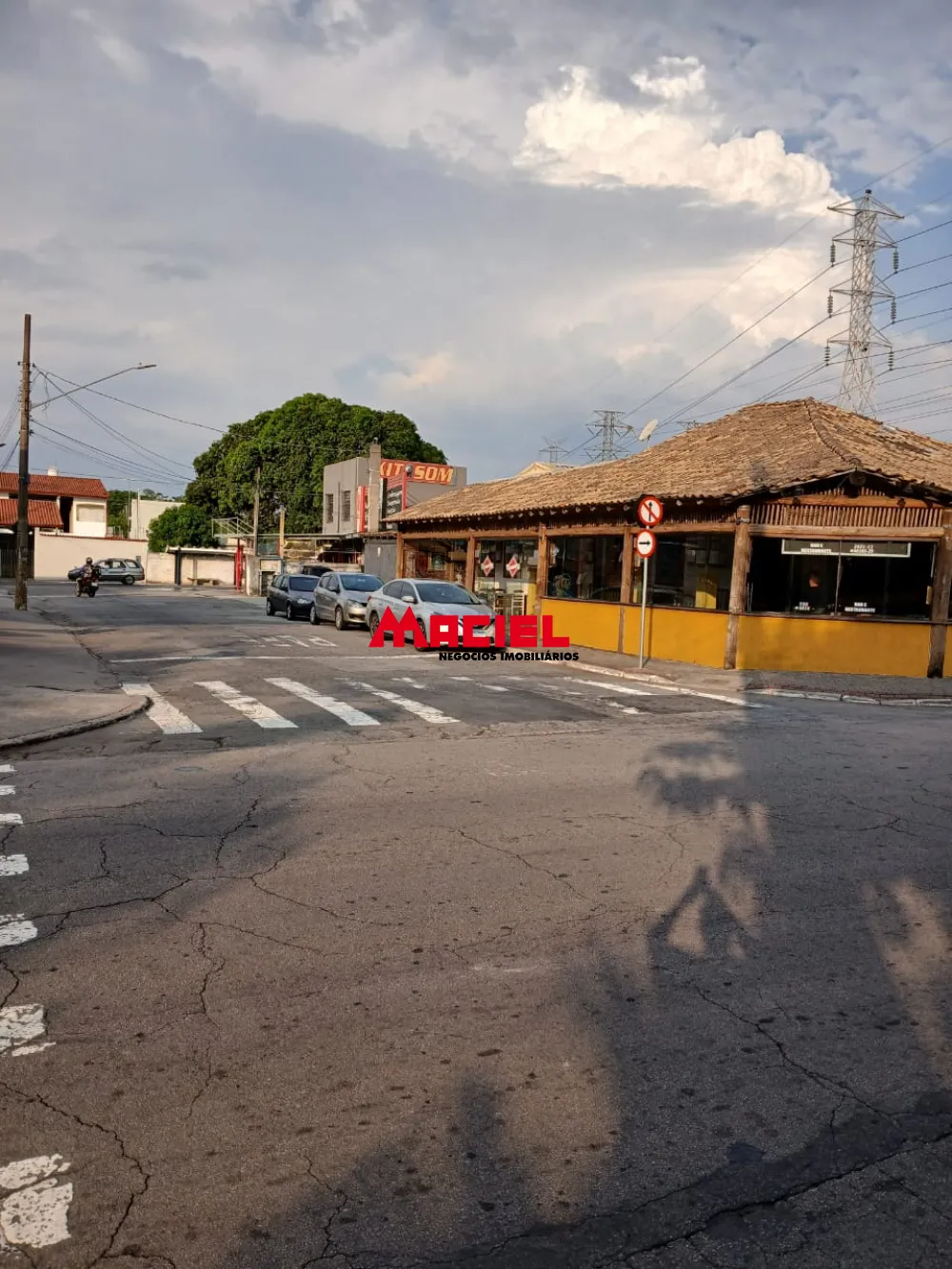 Alugar Comercial / Ponto Comercial em S&atilde;o Jos&eacute; dos Campos R$ 5.000,00 - Foto 6