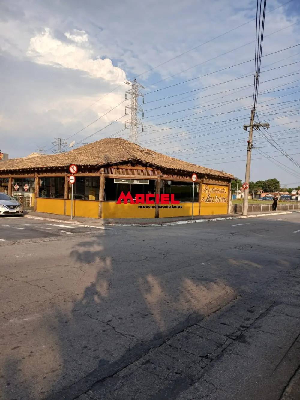 Alugar Comercial / Ponto Comercial em S&atilde;o Jos&eacute; dos Campos R$ 5.000,00 - Foto 12