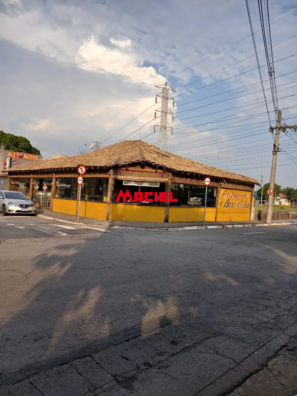 Alugar Comercial / Ponto Comercial em S&atilde;o Jos&eacute; dos Campos R$ 5.000,00 - Foto 13