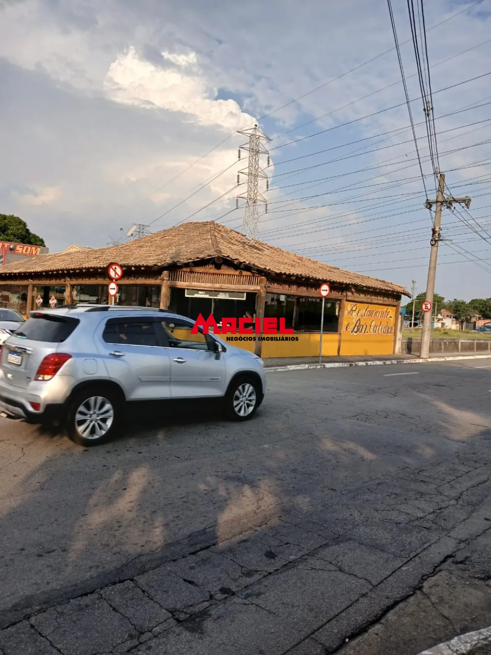 Alugar Comercial / Ponto Comercial em S&atilde;o Jos&eacute; dos Campos R$ 5.000,00 - Foto 15