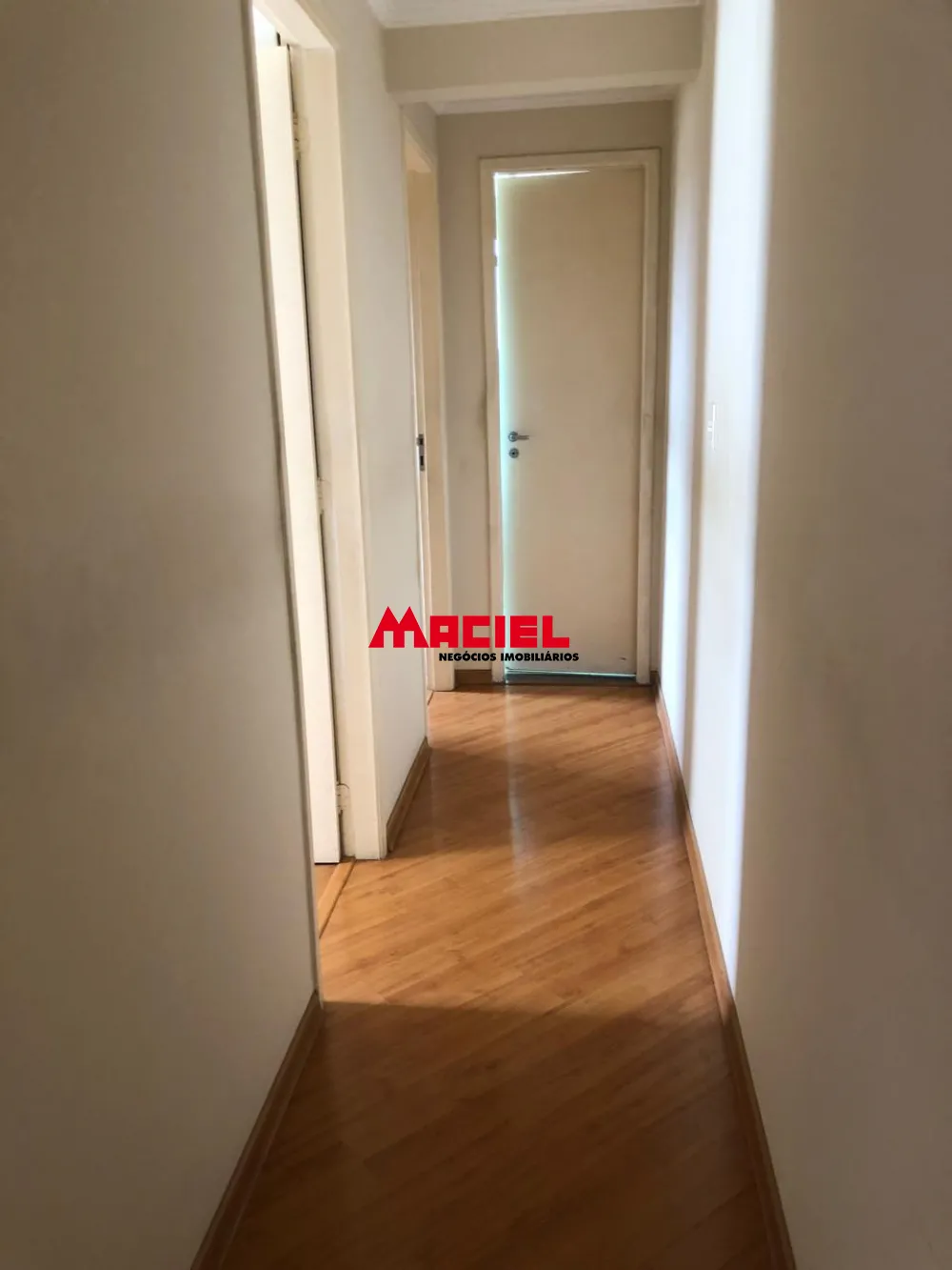 Alugar Apartamento / Padr&atilde;o em S&atilde;o Jos&eacute; dos Campos R$ 2.350,00 - Foto 6