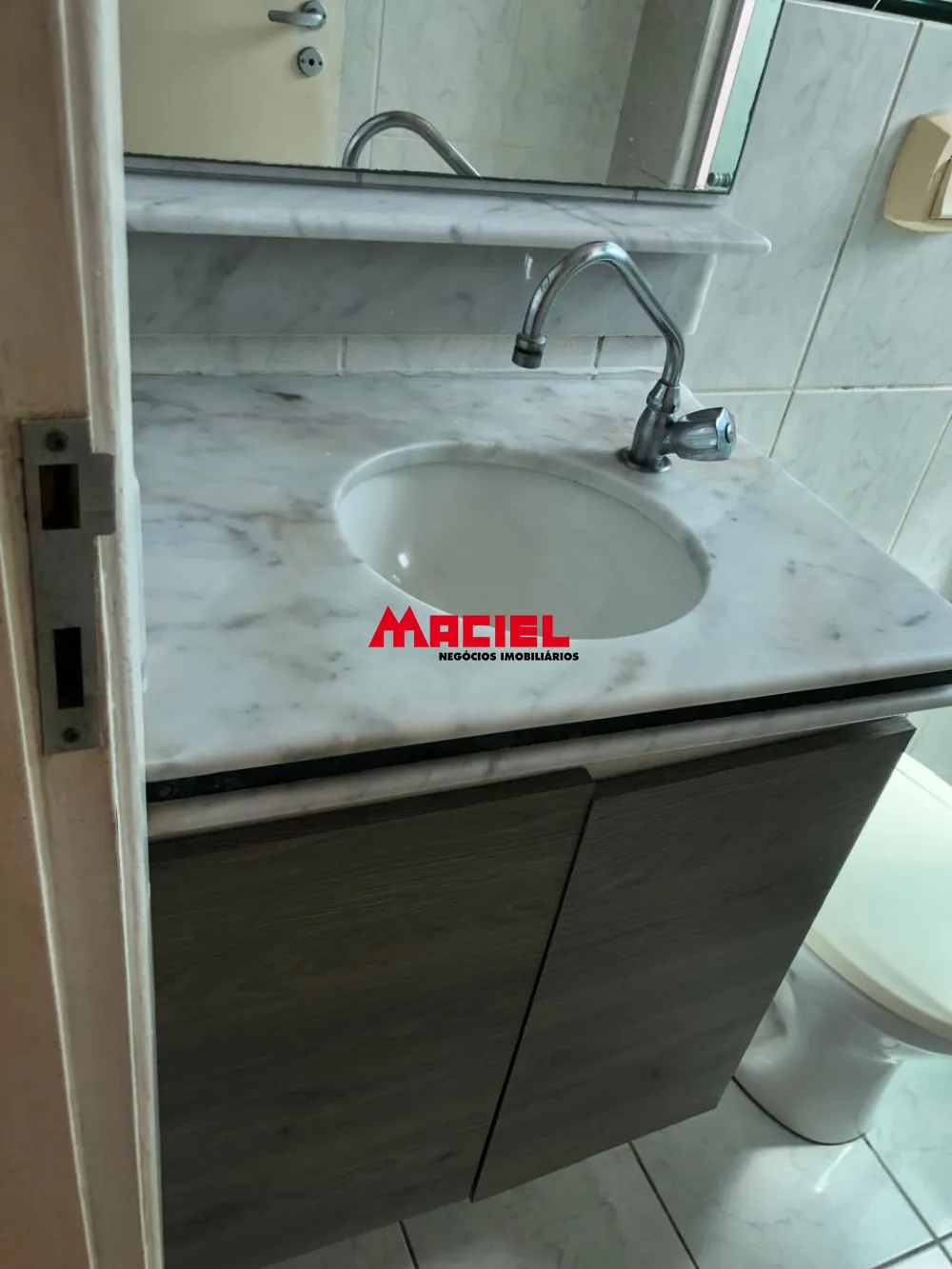 Alugar Apartamento / Padr&atilde;o em S&atilde;o Jos&eacute; dos Campos R$ 2.350,00 - Foto 10