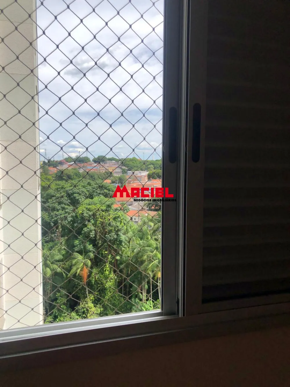 Alugar Apartamento / Padr&atilde;o em S&atilde;o Jos&eacute; dos Campos R$ 2.350,00 - Foto 14