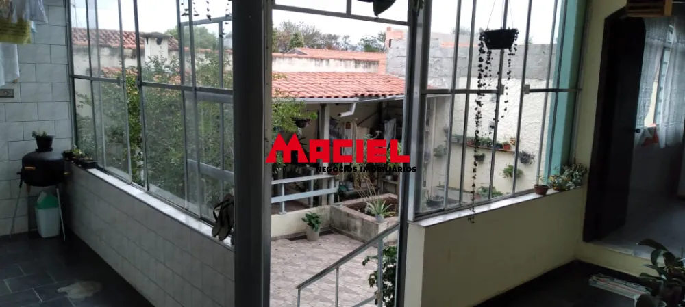 Comprar Casa / Padr&atilde;o em S&atilde;o Jos&eacute; dos Campos R$ 425.000,00 - Foto 2