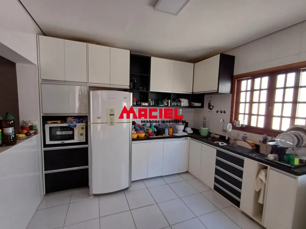 Comprar Casa / Padr&atilde;o em S&atilde;o Jos&eacute; dos Campos R$ 980.000,00 - Foto 8