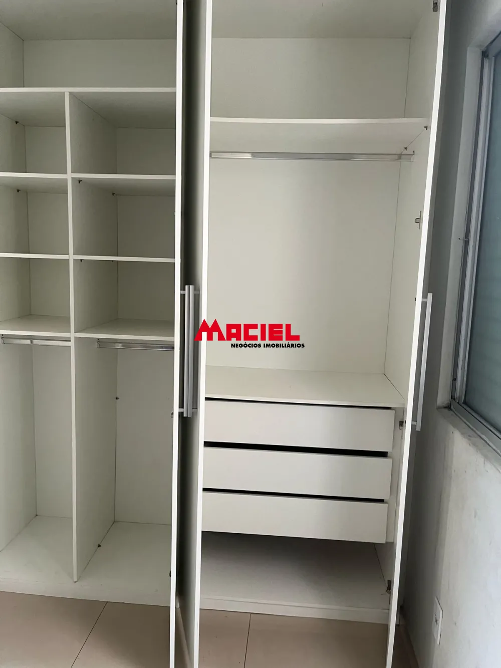 Alugar Apartamento / Padr&atilde;o em S&atilde;o Jos&eacute; dos Campos R$ 2.000,00 - Foto 3