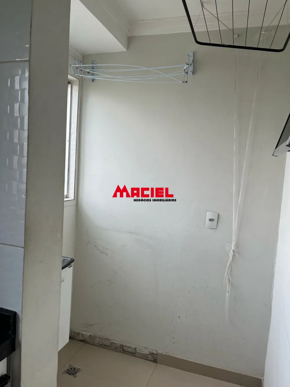 Alugar Apartamento / Padr&atilde;o em S&atilde;o Jos&eacute; dos Campos R$ 2.000,00 - Foto 4